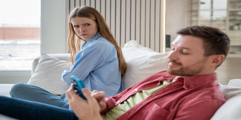 How to Navigate Relationships with Narcissists Without Losing Yourself